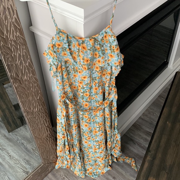 Lovestitch Devyn Floral Ruffle Dress - Picture 5 of 5